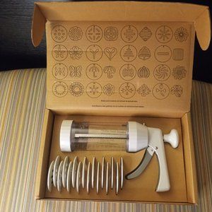 Pampered Chef cookie press BRAND NEW